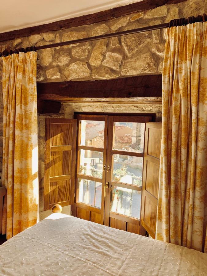 Hotel Tres Coronas De Silos 산토 도밍고 드 실로스 외부 사진